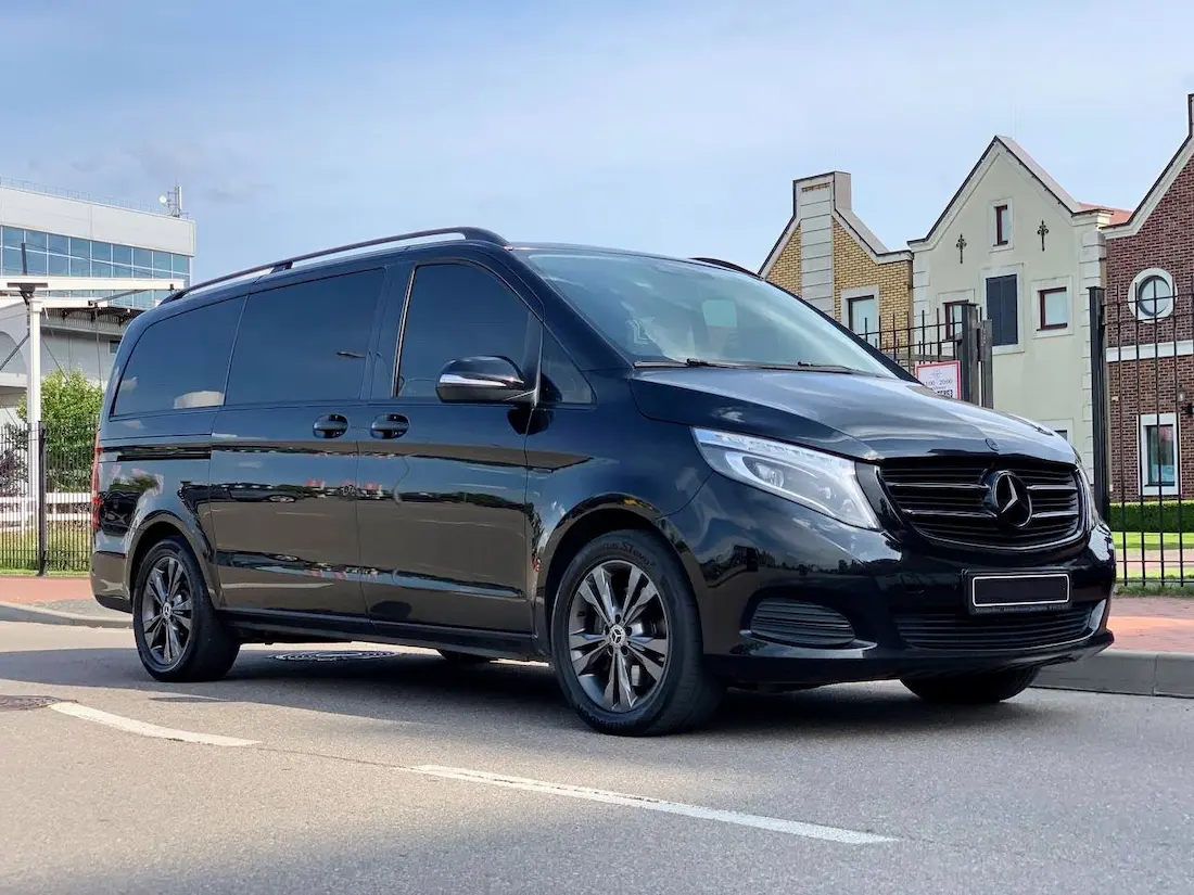 прокат мерседес V класс 4matic, оренда mercedes V-class 4matic, прокат V-class без водителя, mercedes v class 4matic rental
